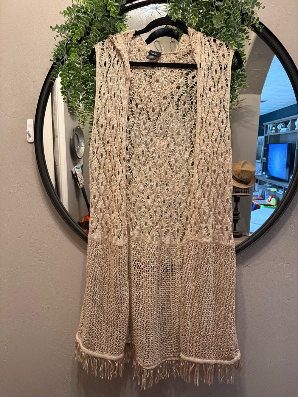 Rue21 Cream Open-Knit Hooded Sleeveless Duster with Fringe